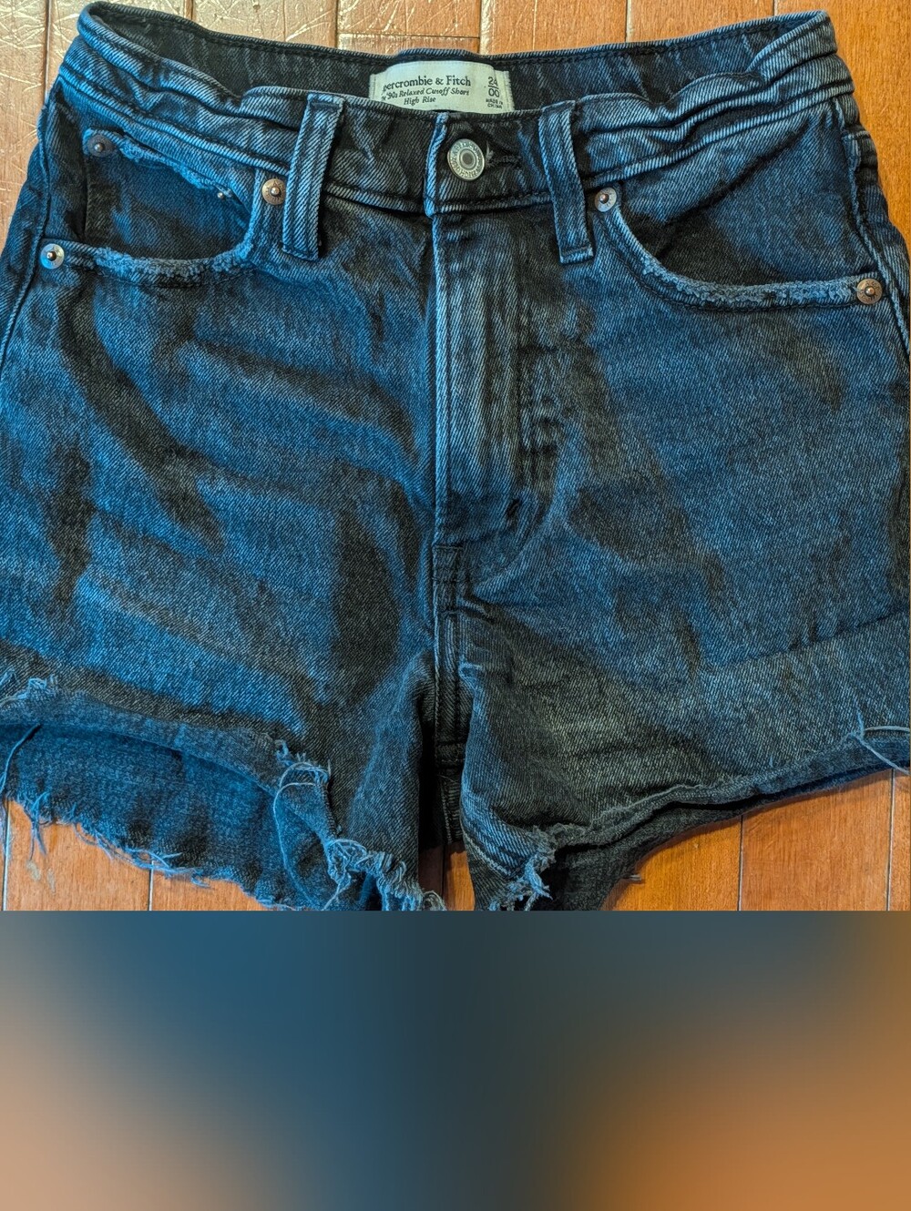 Abercrombie & Fitch 90s Relaxed Black Washed Denim Cutoff High Rise Shorts 24 00